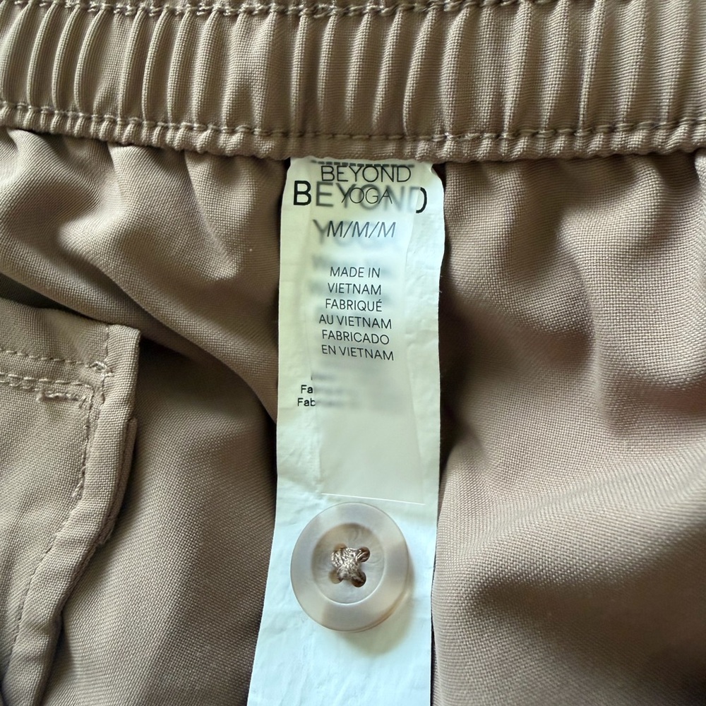 Beyond Yoga Khaki Status Wide Leg Trouser 31" Medium - Picture 13 of 14